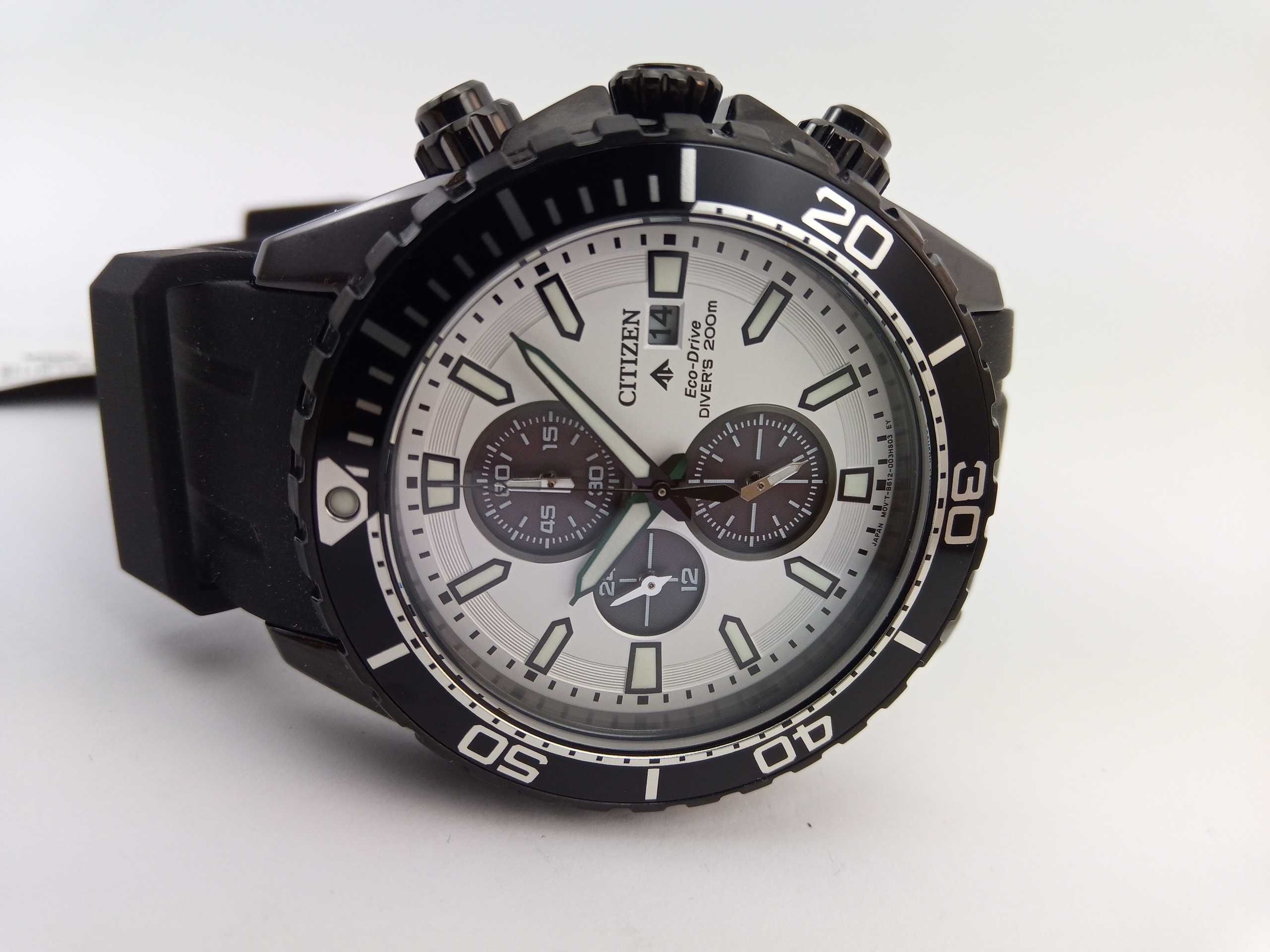 Японские мужские 200м дайверские часы - Citizen Eco-Drive CA0825-05A