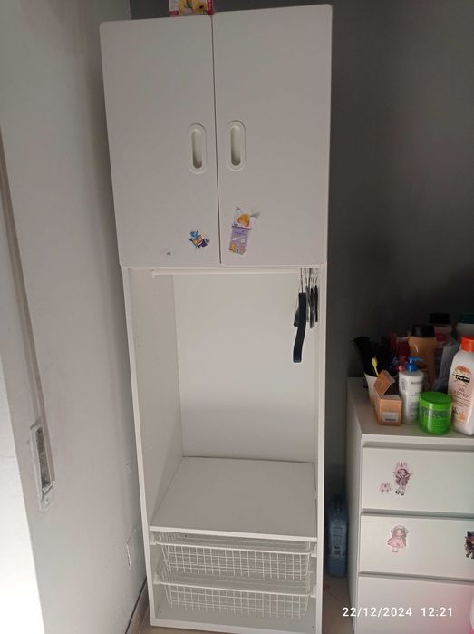 Guarda roupa de criança