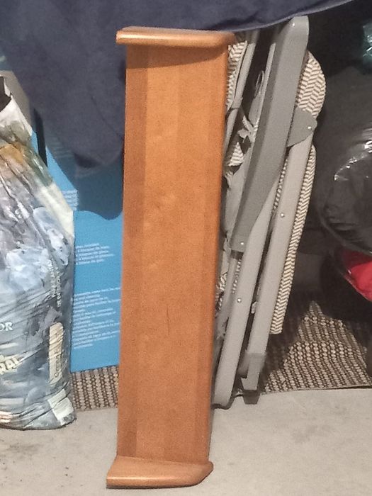 Mobilia quarto corpo e meio madeira tropical resistente