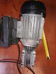 Motoreduktor 50obrmin L/P obroty