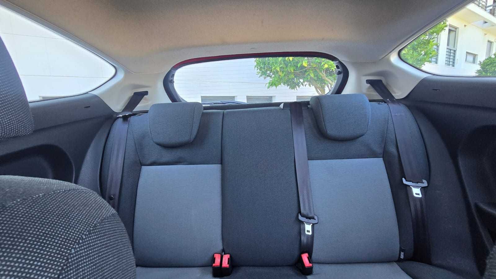 Carro FORD Fiesta 1.4 TDCi 5L Gasoleo
