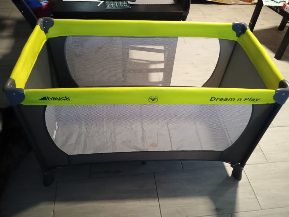 Łóżeczko turystyczne