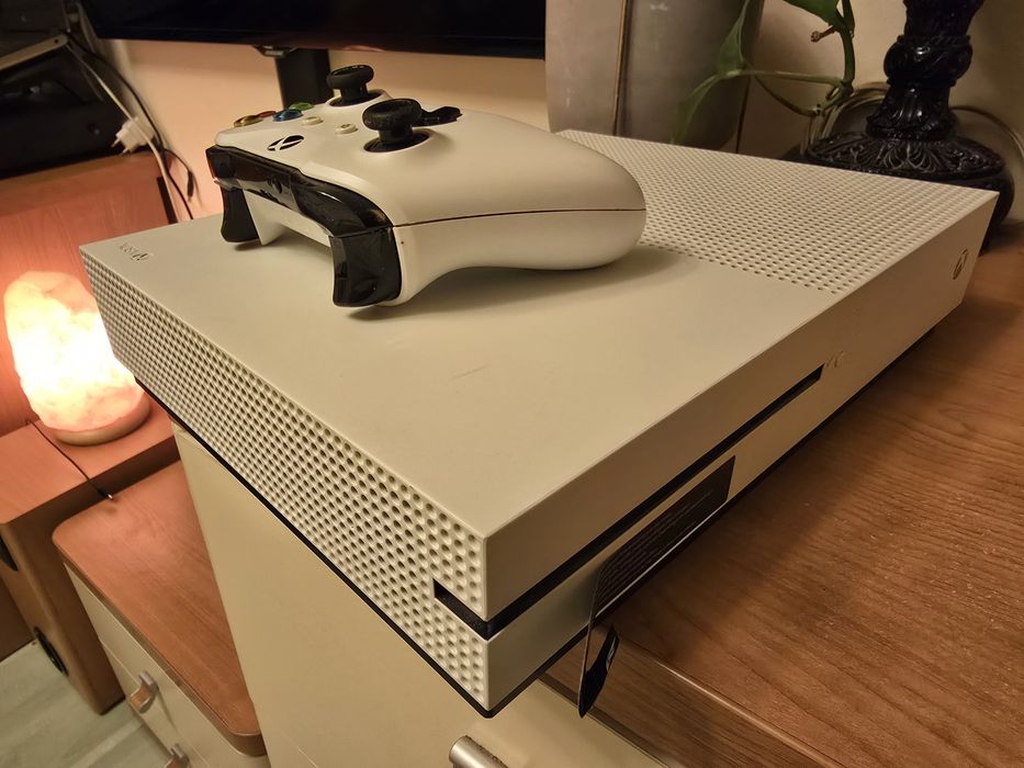 Xbox One S - stan bardzo dobry
