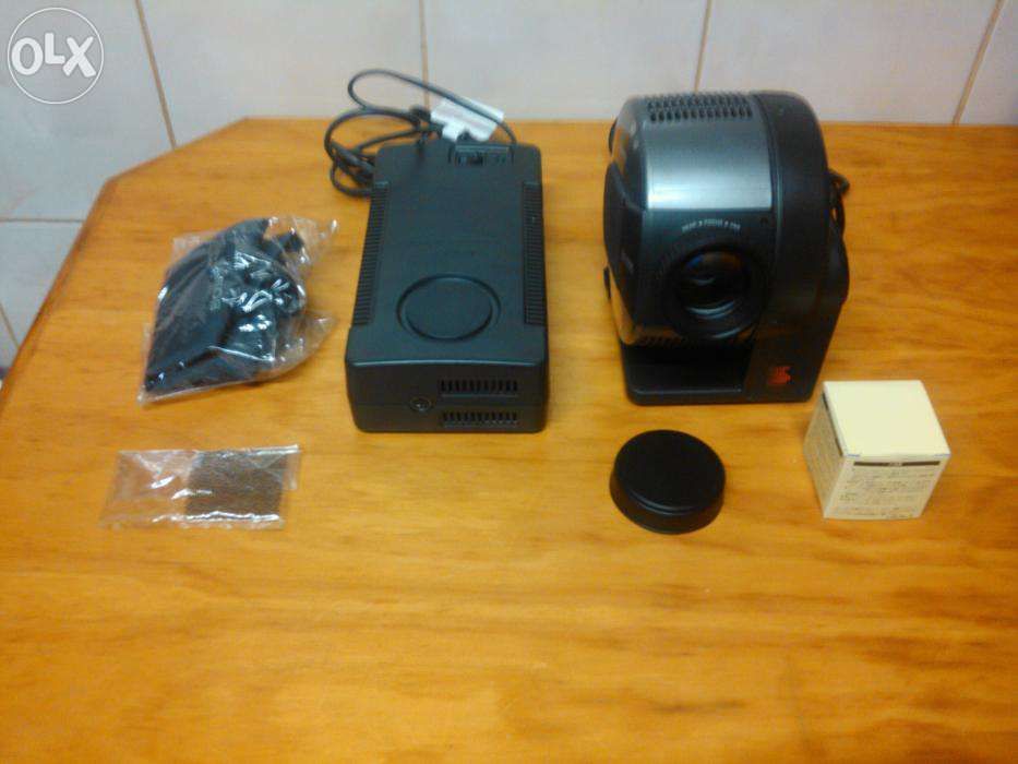 Projector Sony CPJ-200E
