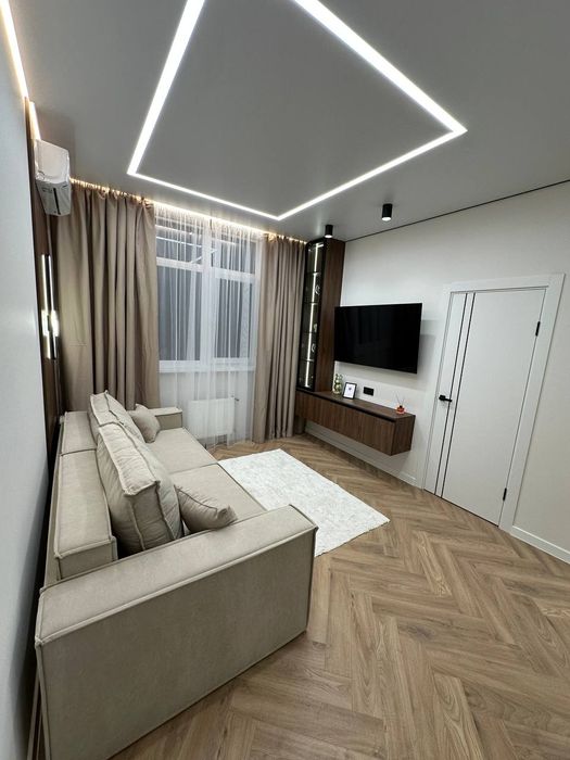 Продам двухкомнатную квартиру, кадор сити на ул. Краснова