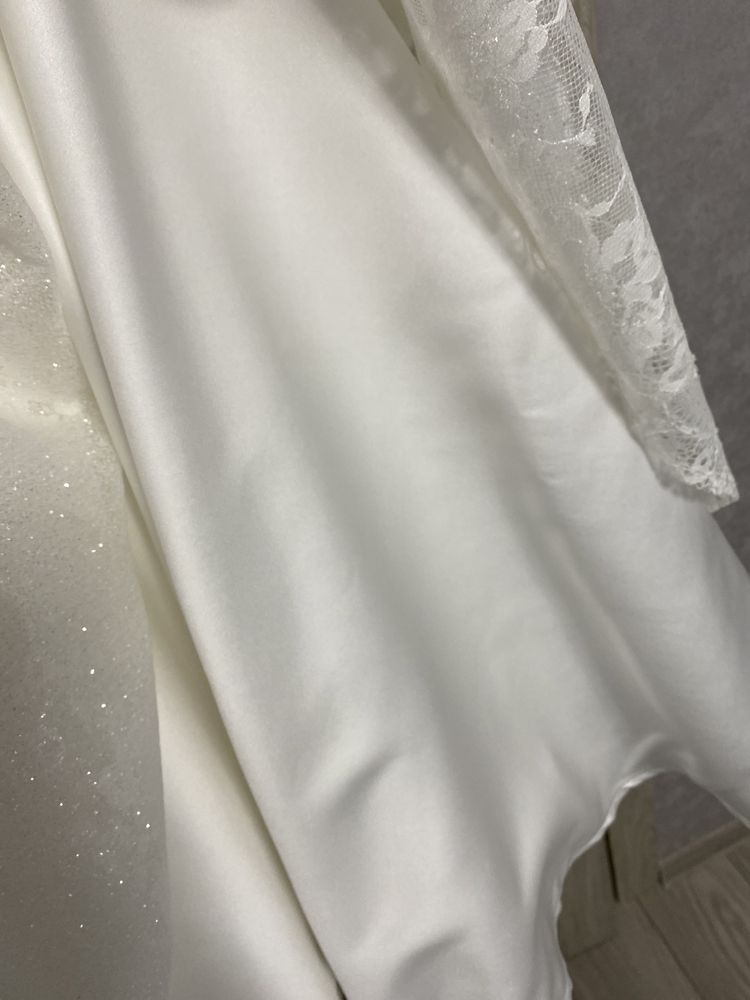 Свадебное платье от La sposa миди 44р