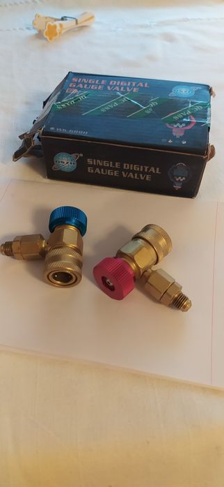 Torneiras de carga frio auto 1/4