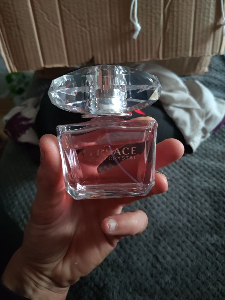 Sprzedam nowy perfum Versace bright crystal