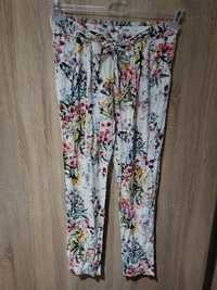 Śliczne wiosenne zwiewne spodnie haremki Promod