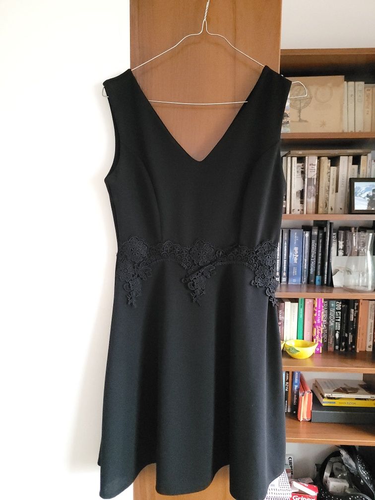 Mała czarna / czarna sukienka