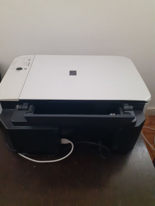 Impressora Multifunções Canon MP210