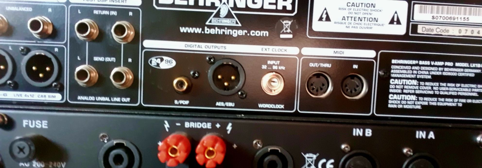 Multiefekt do gitary basowej, rack, Behringer Bass V-amp PRO