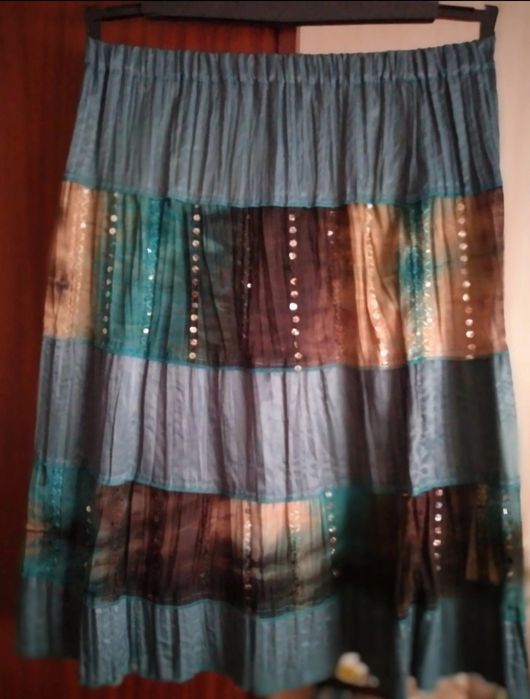 Conjunto de saia e blusa marca Vício