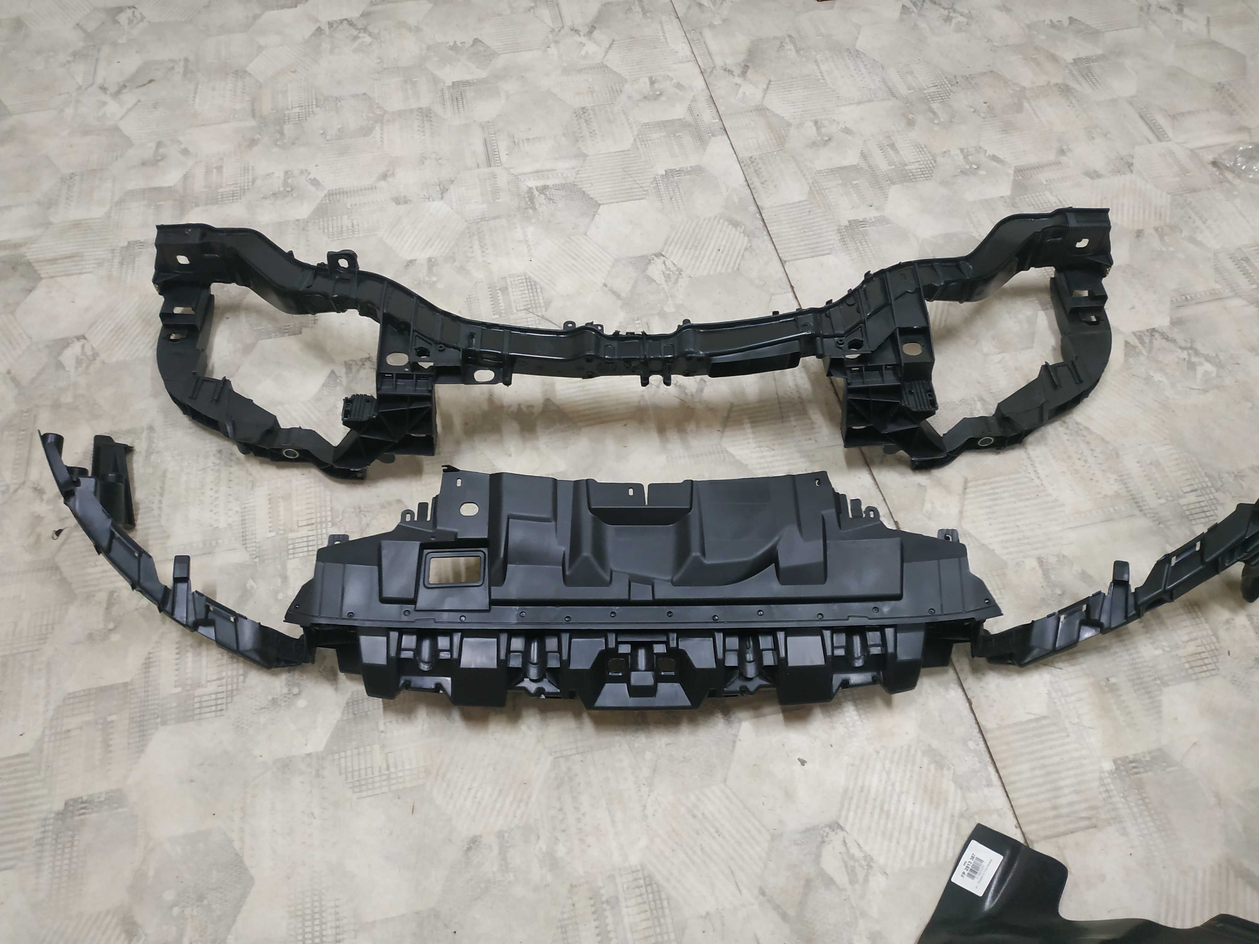 Усилитель буфер брус шина бампера Ford Focus mk 3 Escape C-max