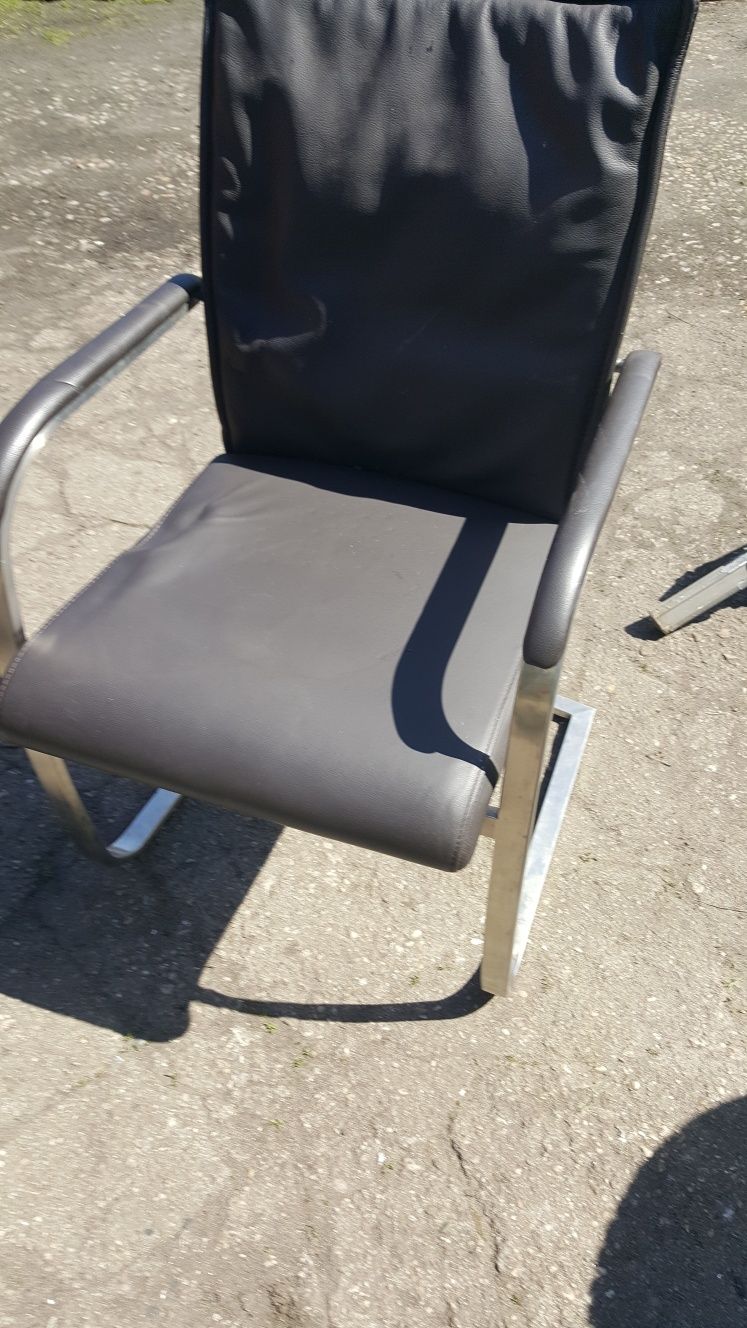 Fotele krzesła  skórzane szt 2