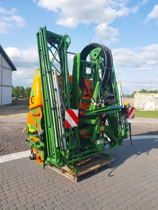 Opryskiwacz Amazone UF 1201 lance 15m rok 2009