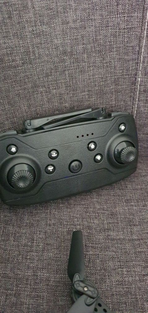 Nowy dron w walizce 4K zestaw