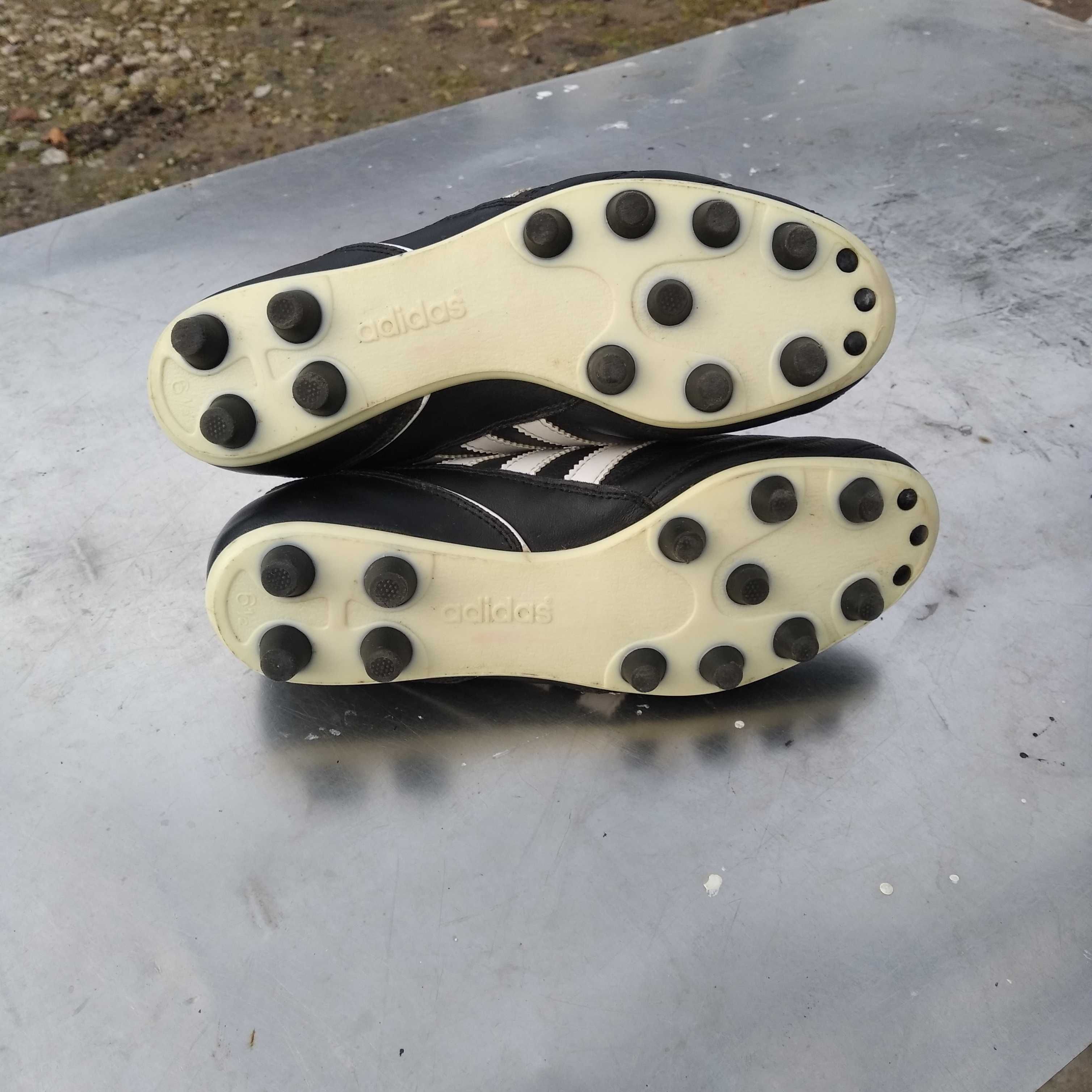 Копочки  ADIDAS  р.40   оригінал . німеччина .