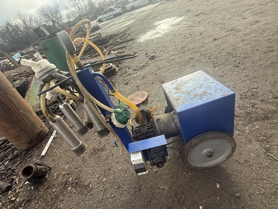 Доїльний апарат…