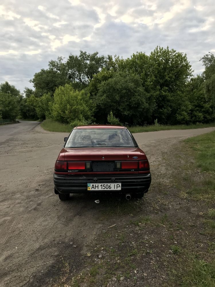 Продам автомобіль FORD