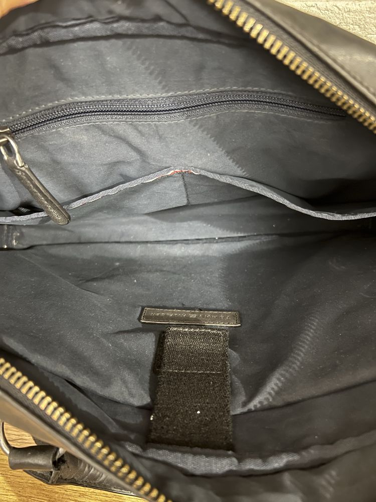 Torba Tommy Hilfiger na laptopa skórzana