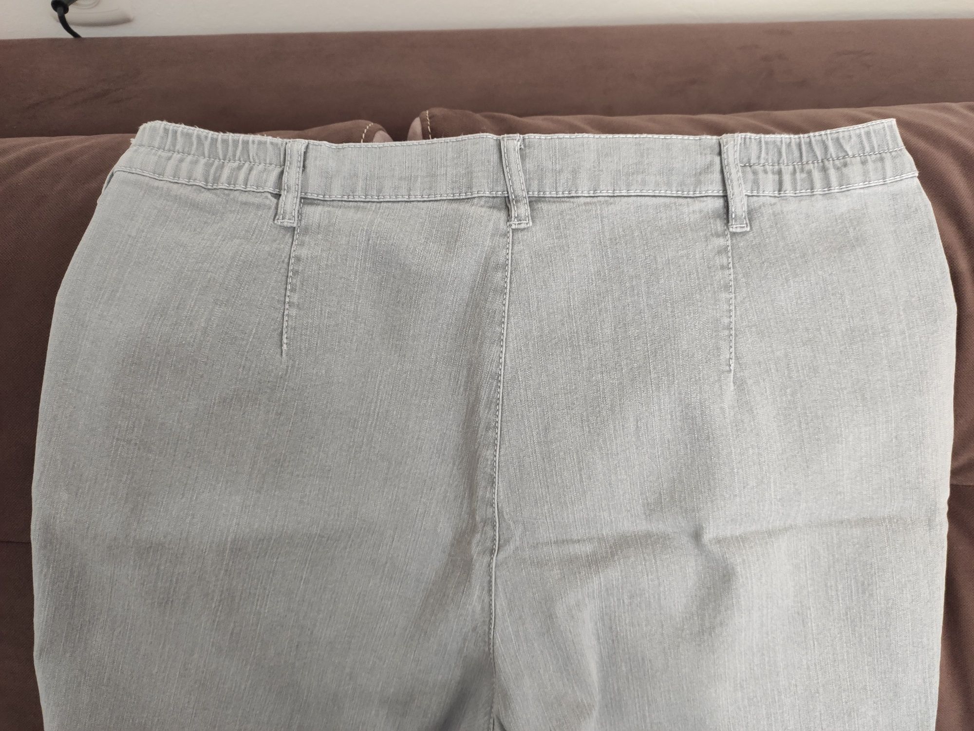 Szare spodnie jeansowe jak Nowe 44/46