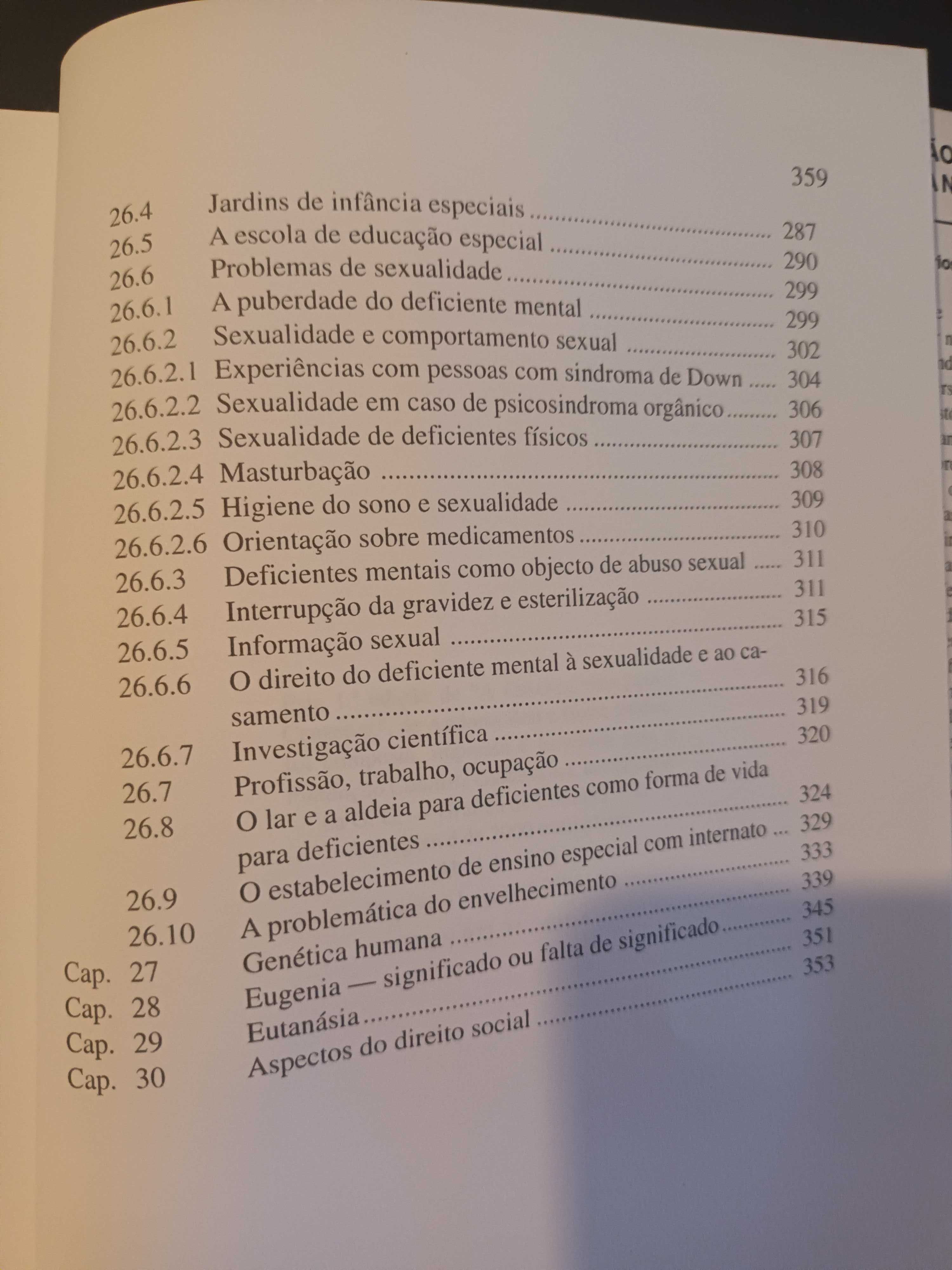 "A Criança com Lesão Cerebral" por Andreas Rett e Horst Seidler