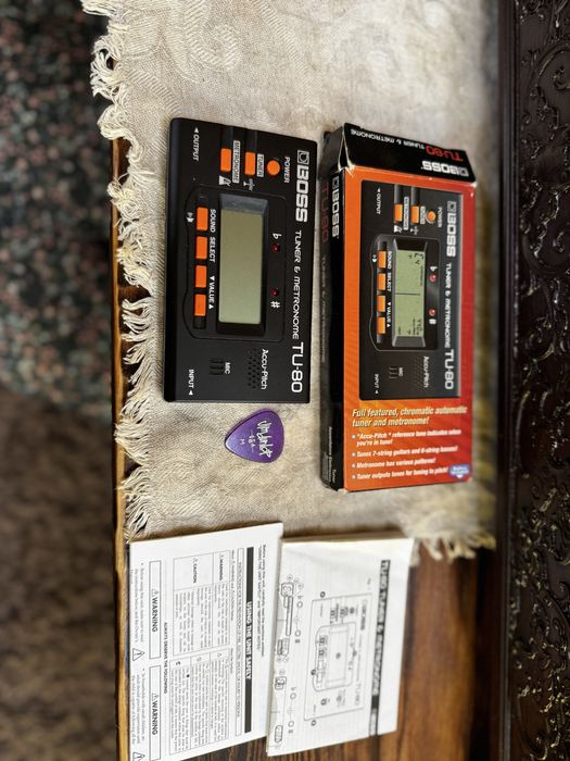 BOSS TU-80 Tuner & Metronome