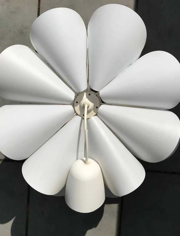 Candeeiro elegante de teto - branco