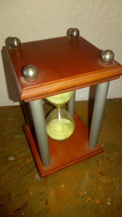 Ampulheta em vidro