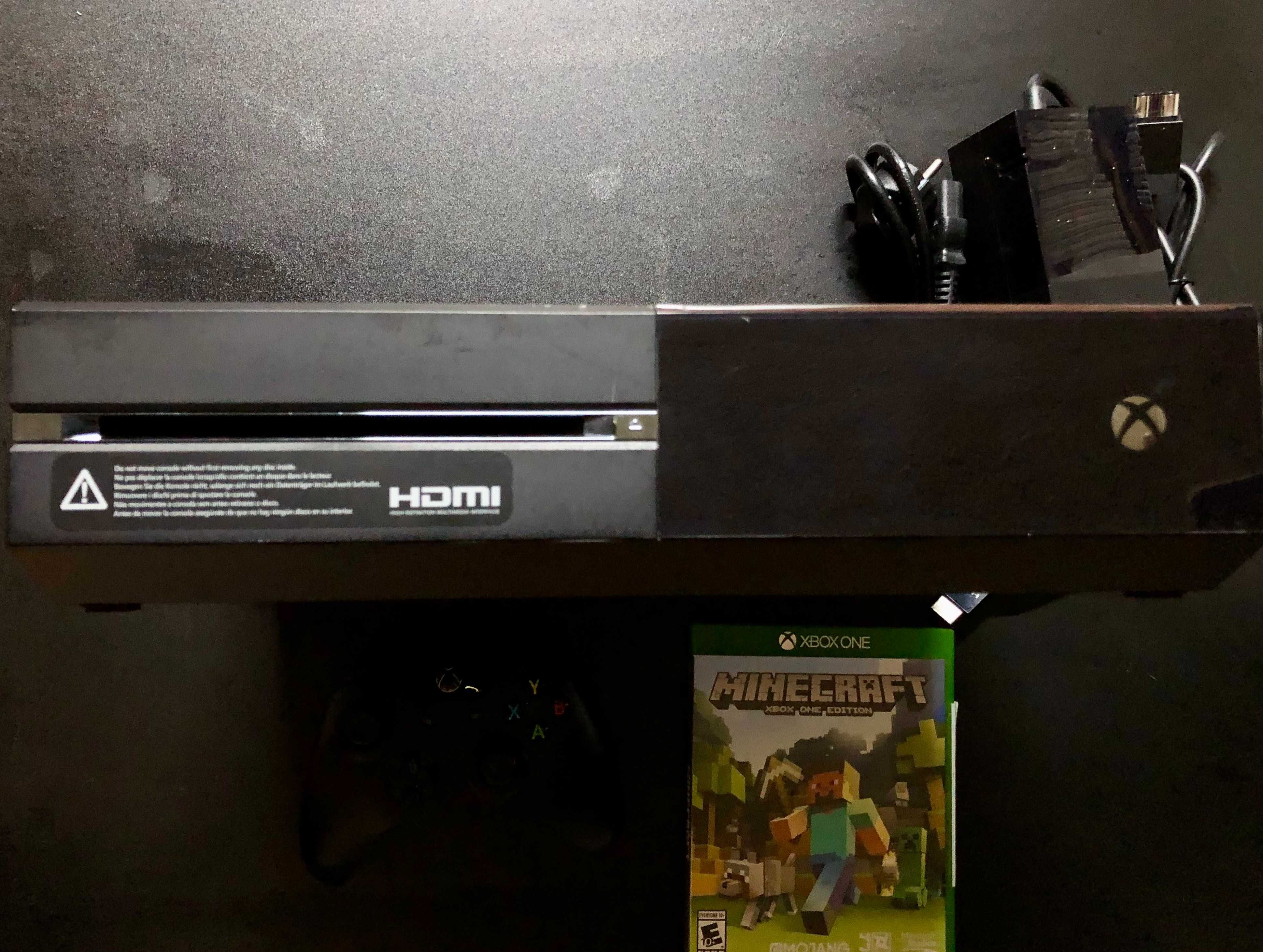 Consola Microsoft Xbox One 500GB + Jogo Minecraft