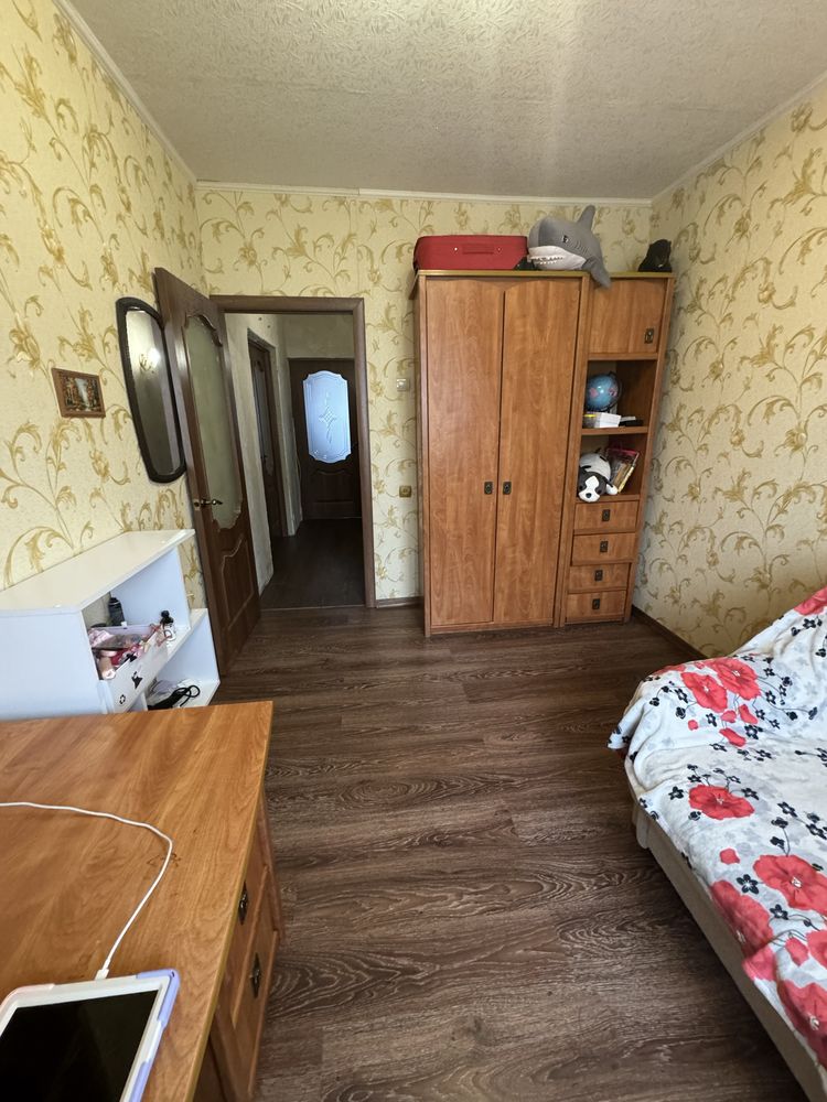Продам 3х кімнатну квартиру на Попова.