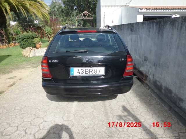 carrinha mercedes w 203 classe C 2.20 CDI  em bom estado