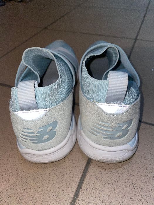 Sneakersy NEW BALANCE model WRL247KS knit rozm 39