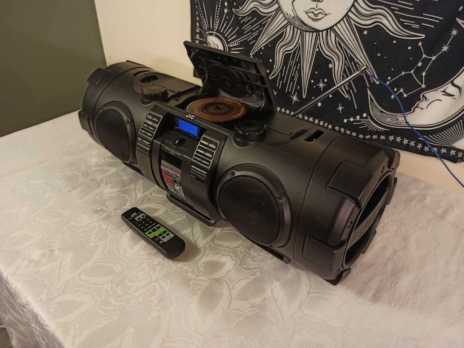 Radioodtwarzacz boombox JVC RV-NB52B + pilot