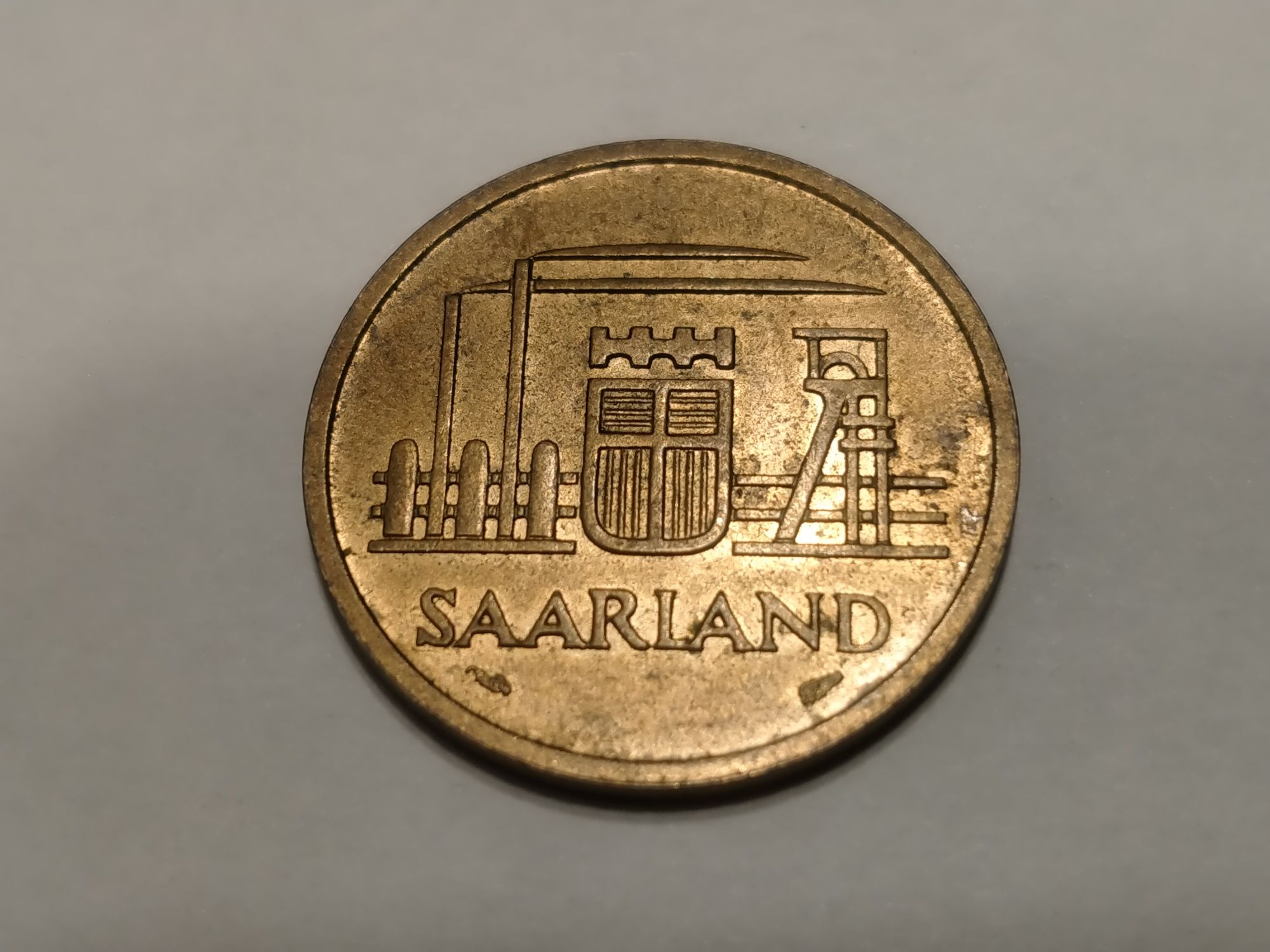 5 pf. 10 pf. Niemcy, alianci, emisja wojskowa. Saarland 10, 20 franków