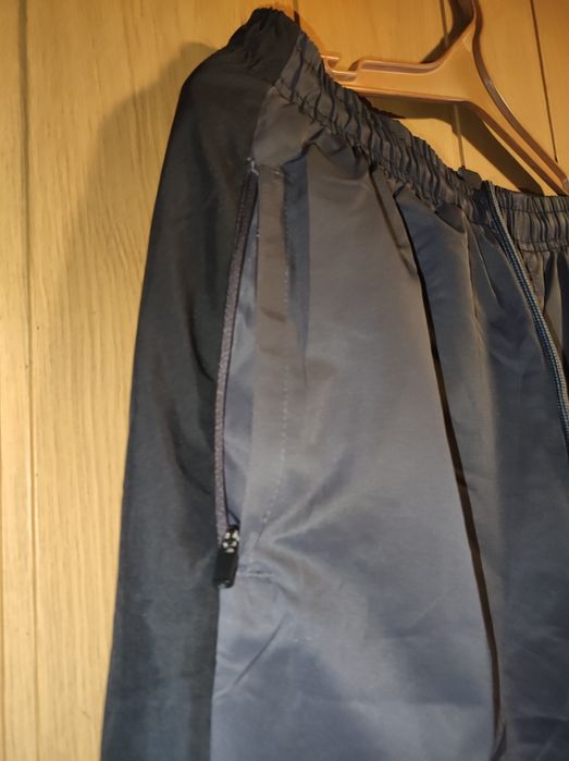 Продам спортивний костюм nike