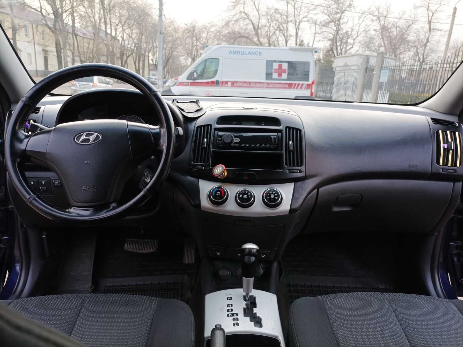 Hyundai Elantra, коробка передач
Автомат