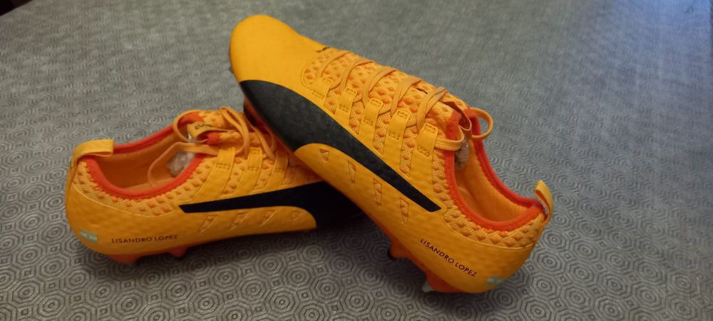 Chuteiras profissionais de futebol