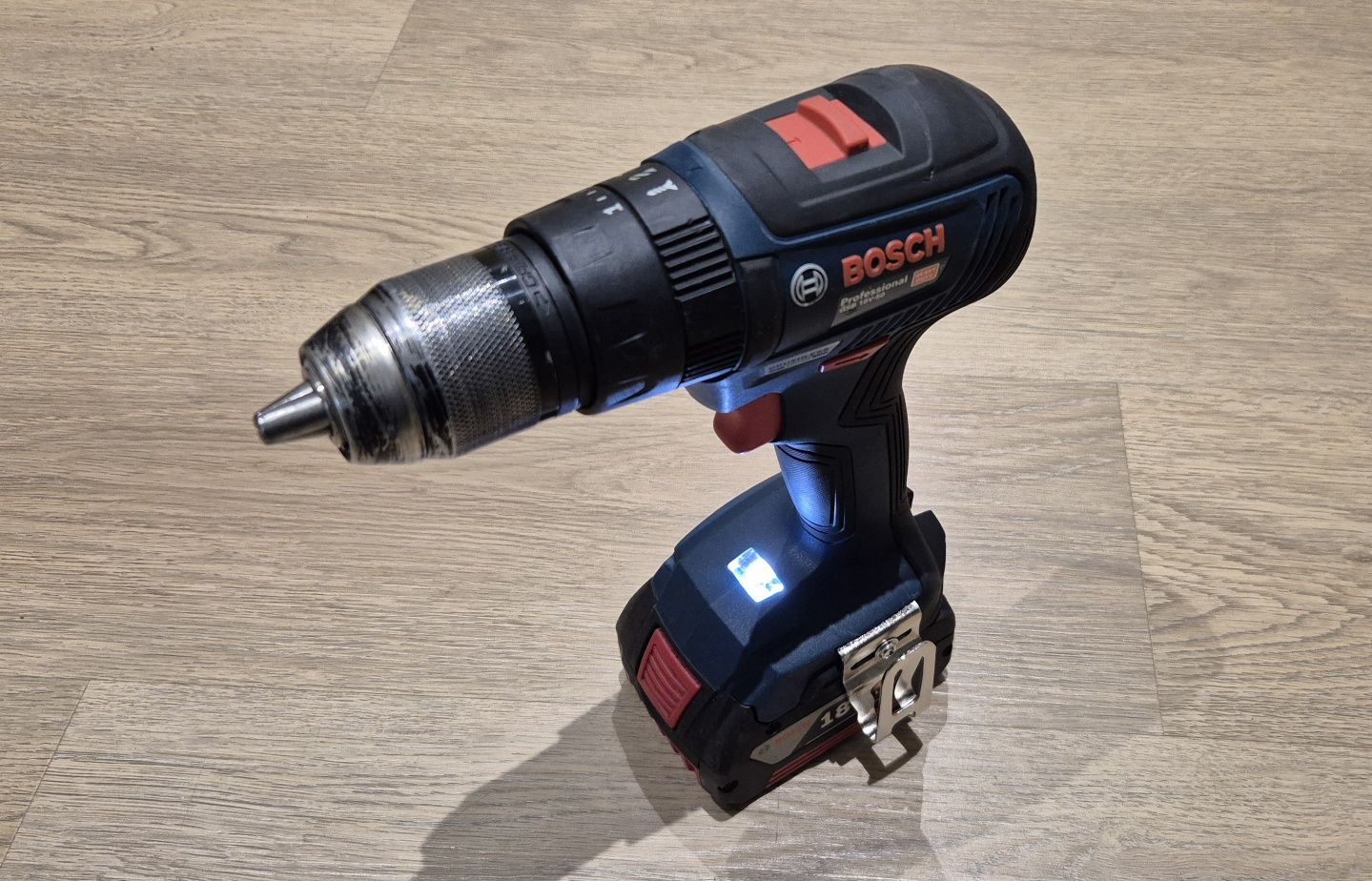 Шуруповерт ударний Bosch GSB 18V-50