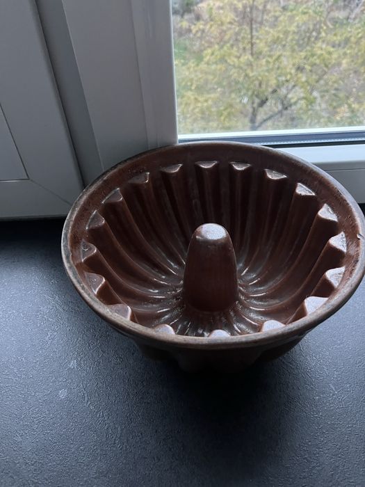 Forma zeliwna na babke