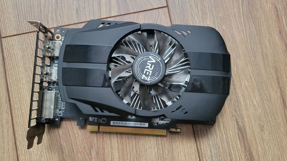 Терміново Продам відеокарту Asus Radeon rx550-2g