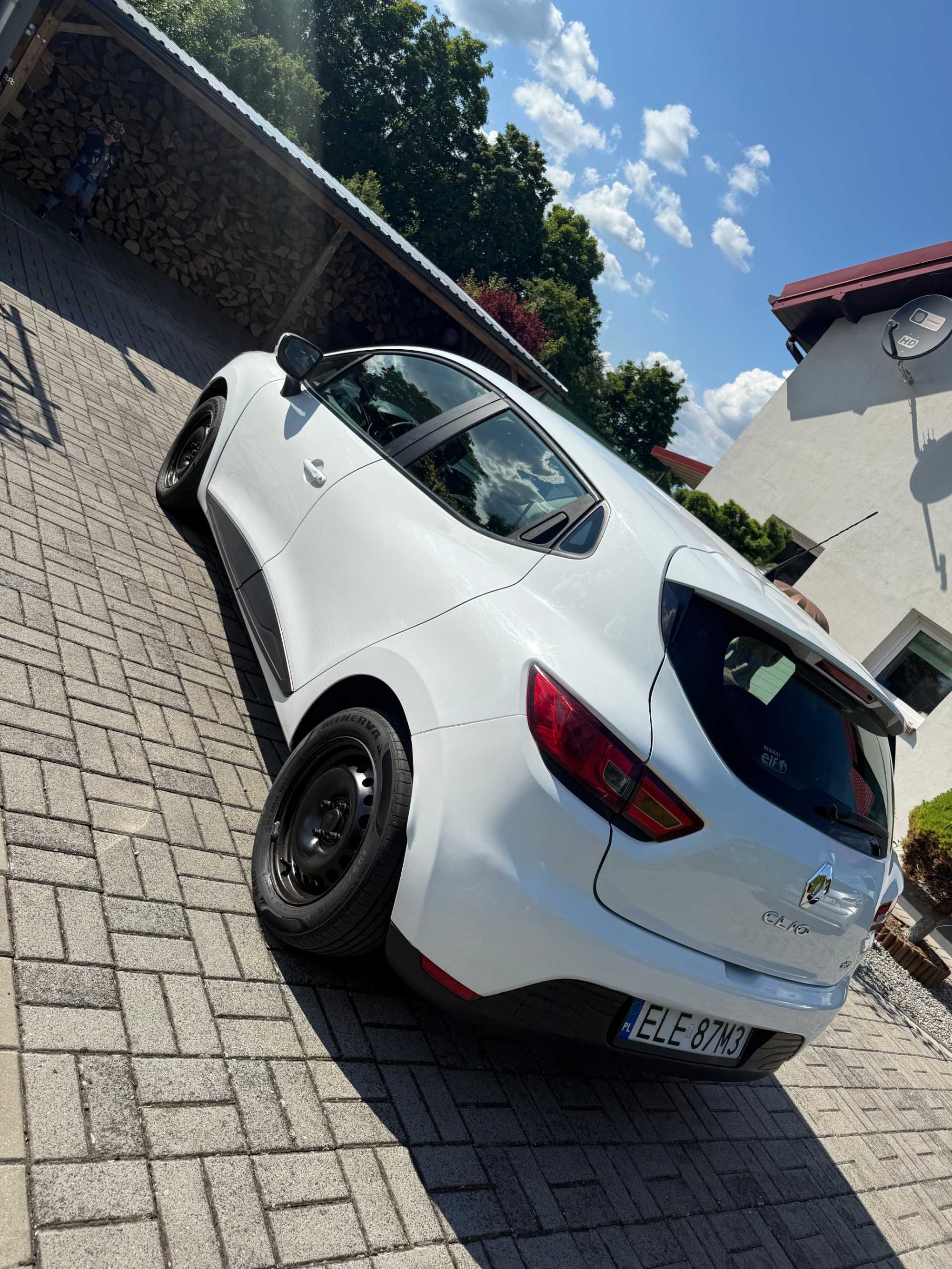 Renault Clio IV 1.5 dCi • 2014 • Diesel • 90 KM • Biały • Bezwypadkowy
