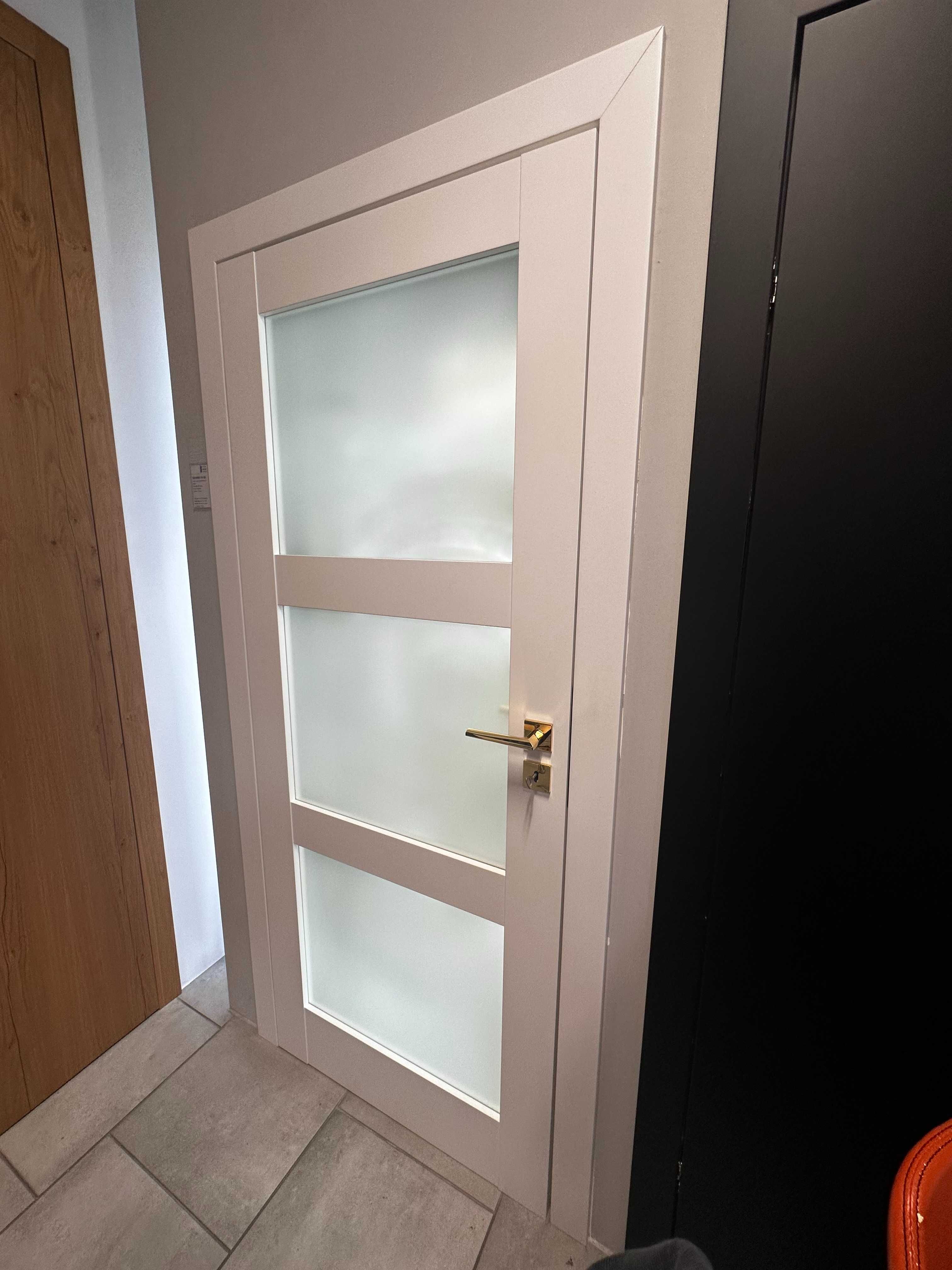 Drzwi bezprzylgowe Porta Grande UVB3  800 Lewe  zamke klucz białe