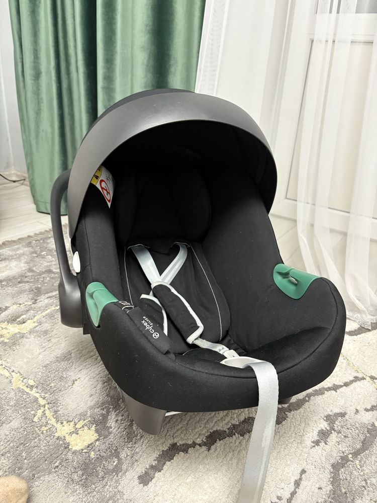 Автокрісло Cybex Aton B2 i-Size black + адаптери