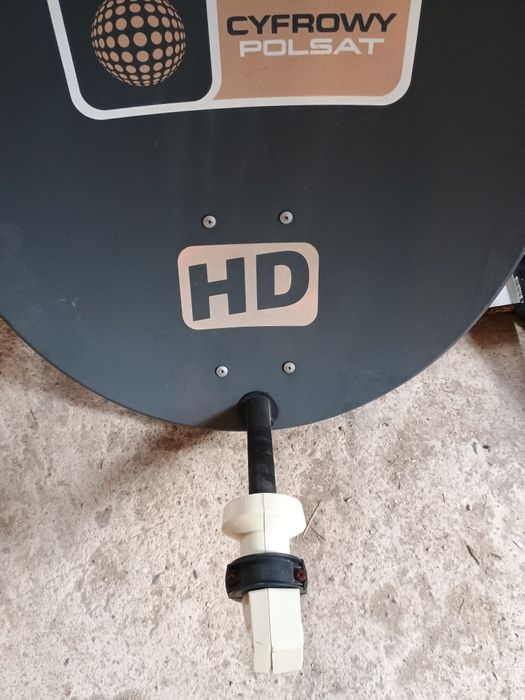Sprzedam antenę satelitarną telewizor 50 cal