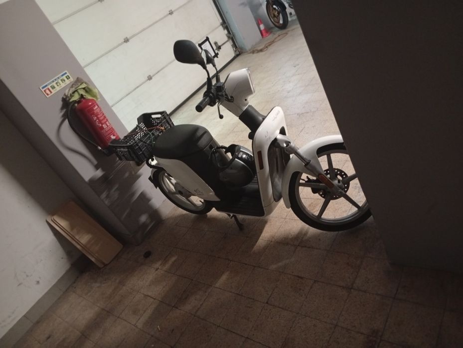 Moto elétrica askoll