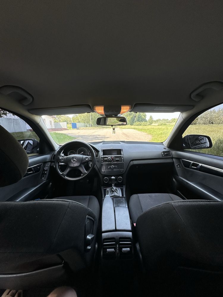 Mercedes -Benz w204