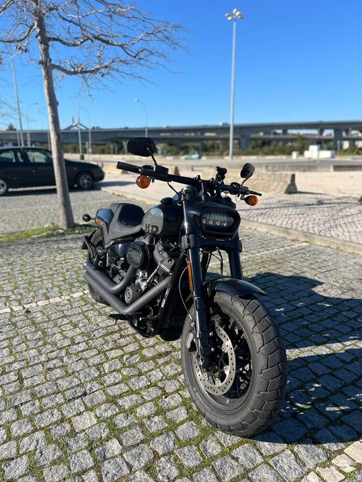 Harley Davidson Fat Bob 114 de 2022 c/ Vance & Hines