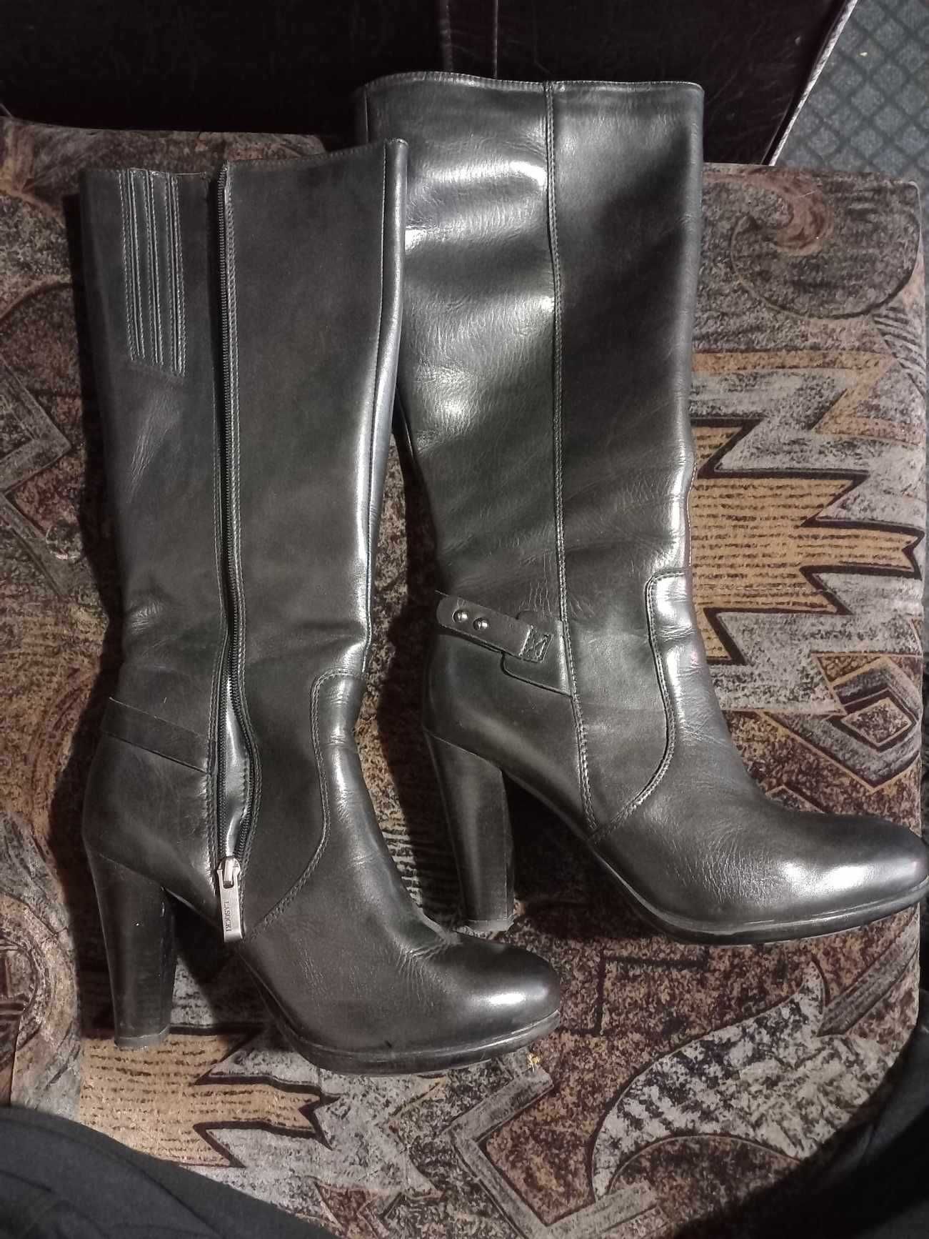 - 75% Kozaki Lasocki damskie czarne 39